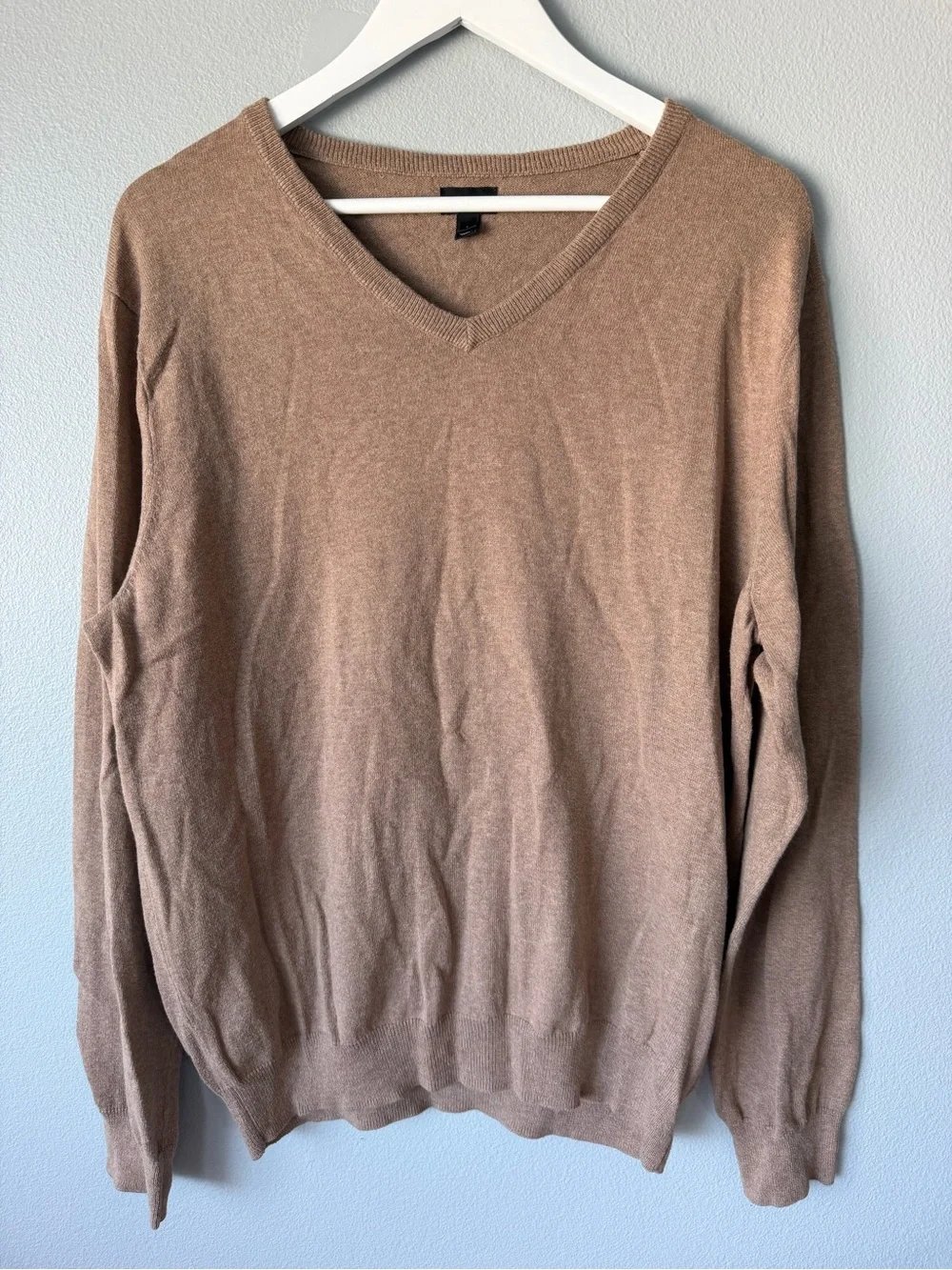 J Crew tan brown cotton cashmere v-neck long sleeve sweater Men’s sz L